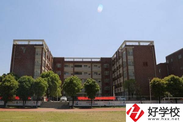 岳陽市高級技工學(xué)校教學(xué)樓