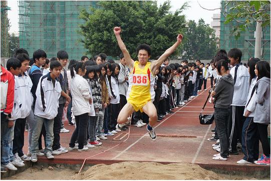 哈爾濱市第十八職業(yè)高級中學校 校園圖片簡介