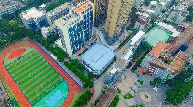 廈門信息學(xué)校校園全景