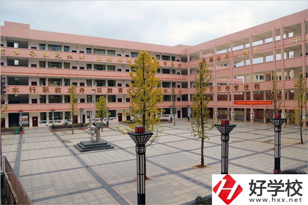 永州市祁陽縣職業(yè)中專學(xué)校怎么樣？是什么性質(zhì)？