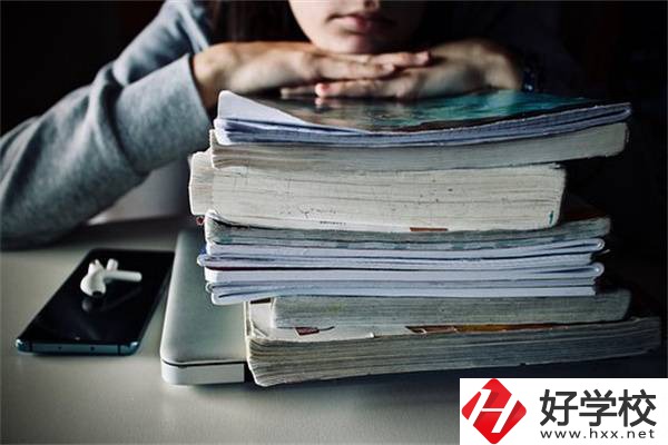 湖南初中畢業(yè)選3+2還是3+3？有五年制大專推薦嗎？