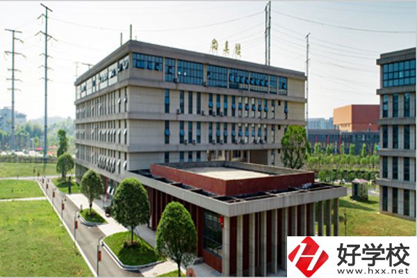 株洲市工業(yè)中等專業(yè)學(xué)校是公辦學(xué)校嗎？就業(yè)情況如何？