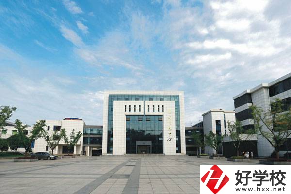 衡陽市高級技工學(xué)校位置在哪里？校園環(huán)境怎么樣？