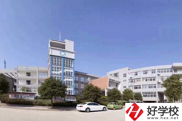 岳陽市江南通信職業(yè)技術學校教學樓